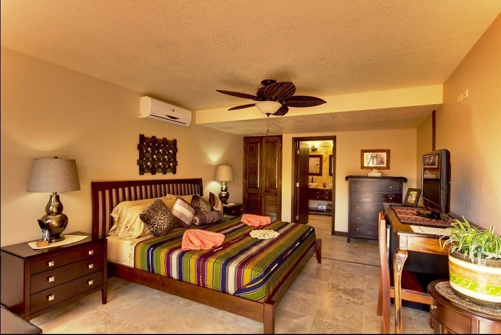 Caribbean Shores Bed & Breakfast Dangriga Exterior photo
