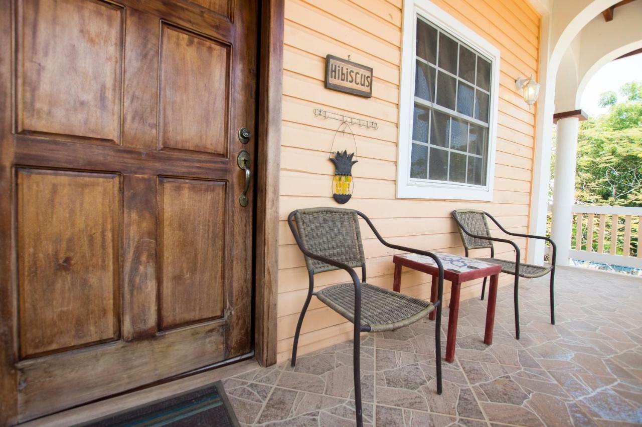 Caribbean Shores Bed & Breakfast Dangriga Exterior photo